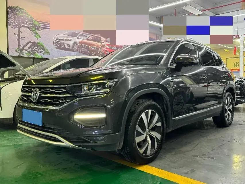 2020 VOLKSWAGEN TAYRON view 1