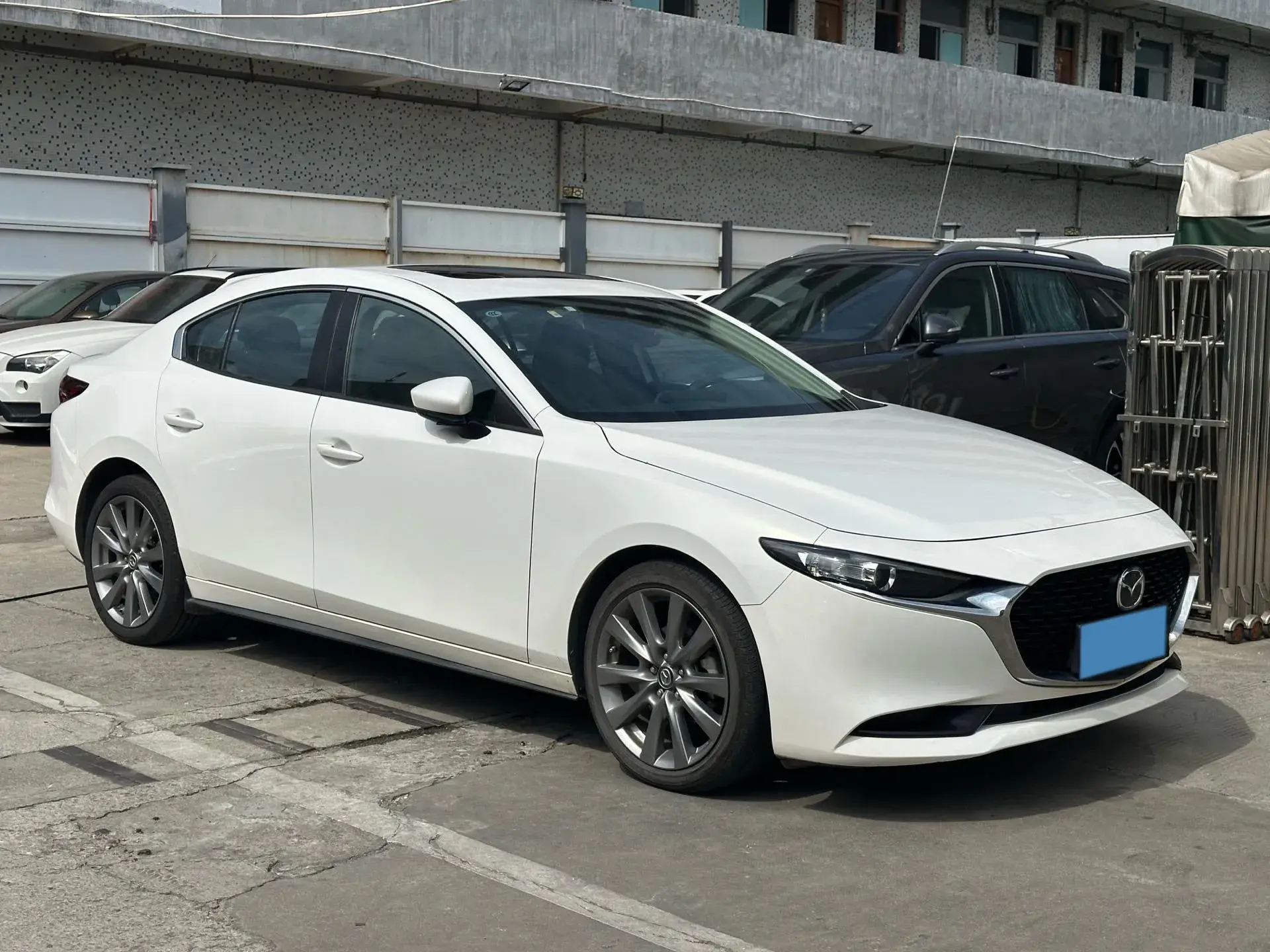 2021 MAZDA 3 thumbnail 3