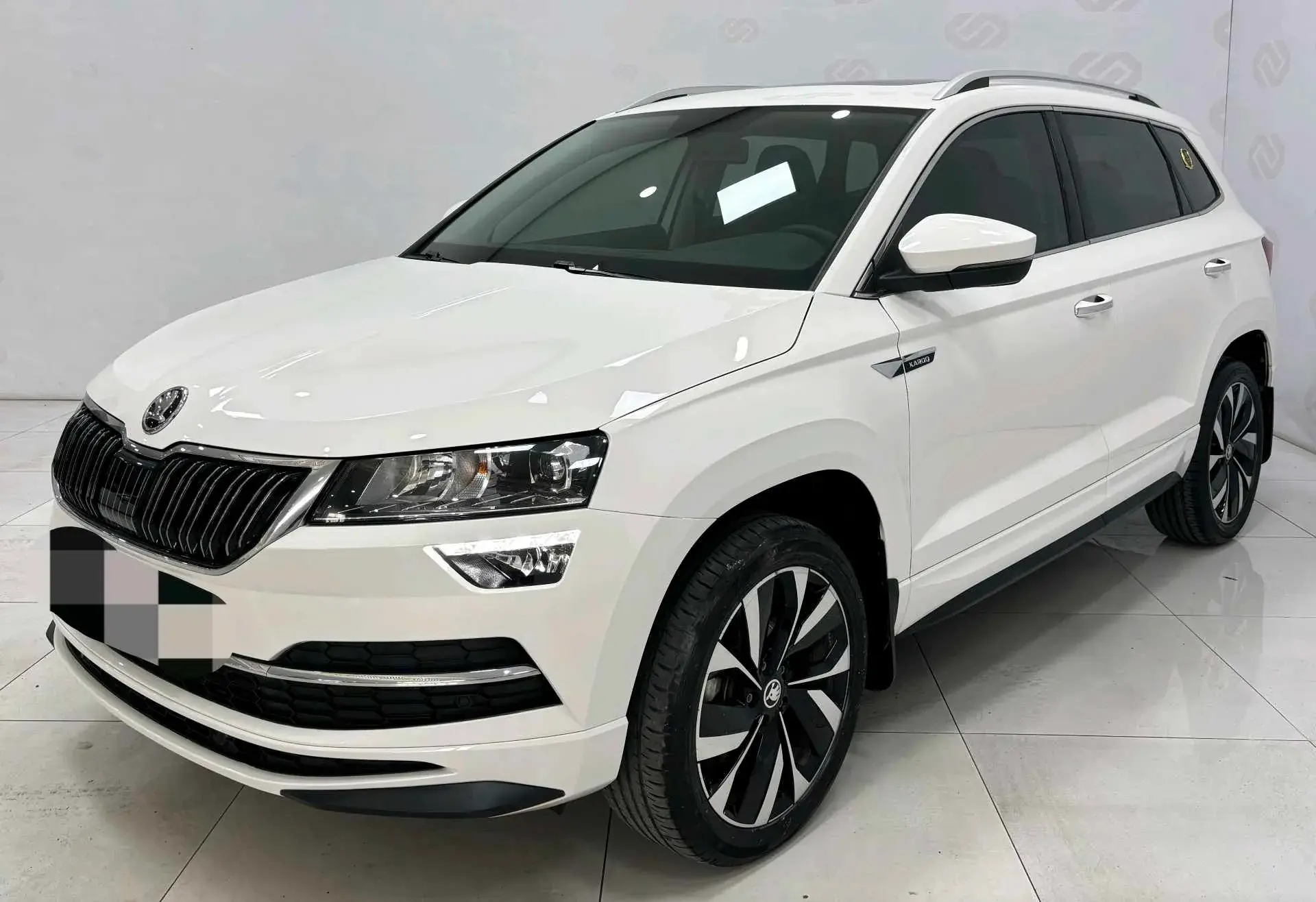 2022 SKODA KAROQ view 1
