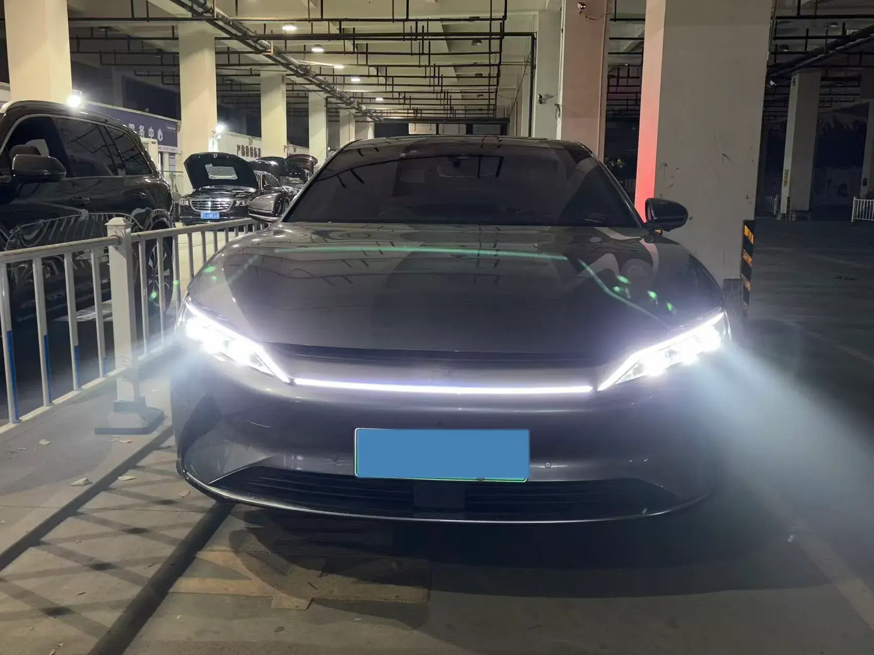 2020 BYD HAN thumbnail 2