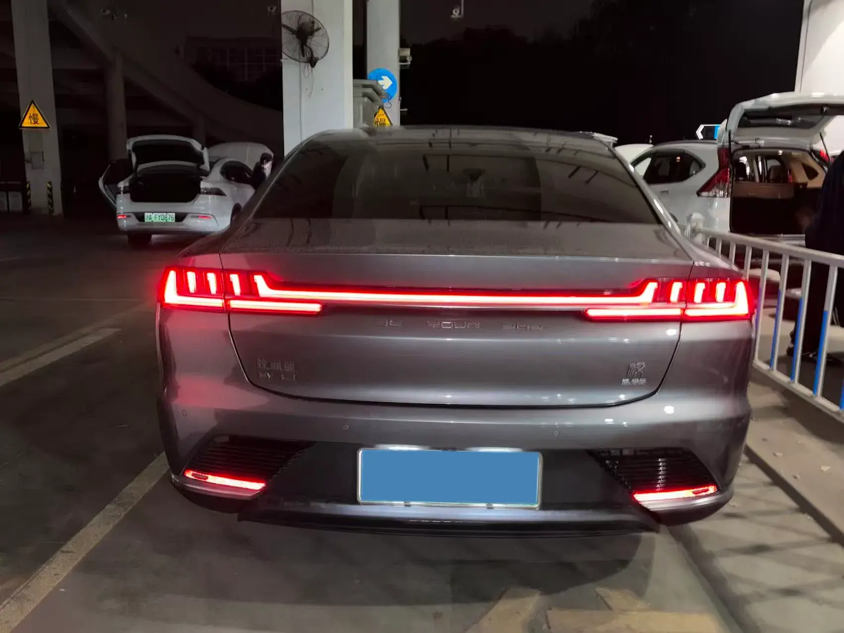 2020 BYD HAN thumbnail 4