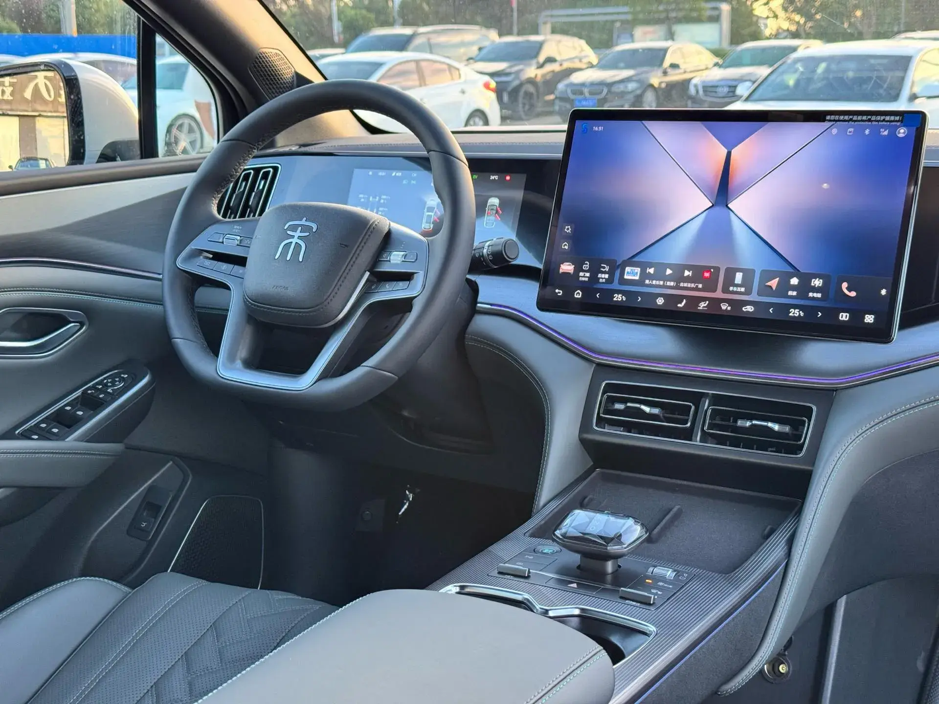 2025 BYD SONGL thumbnail 4