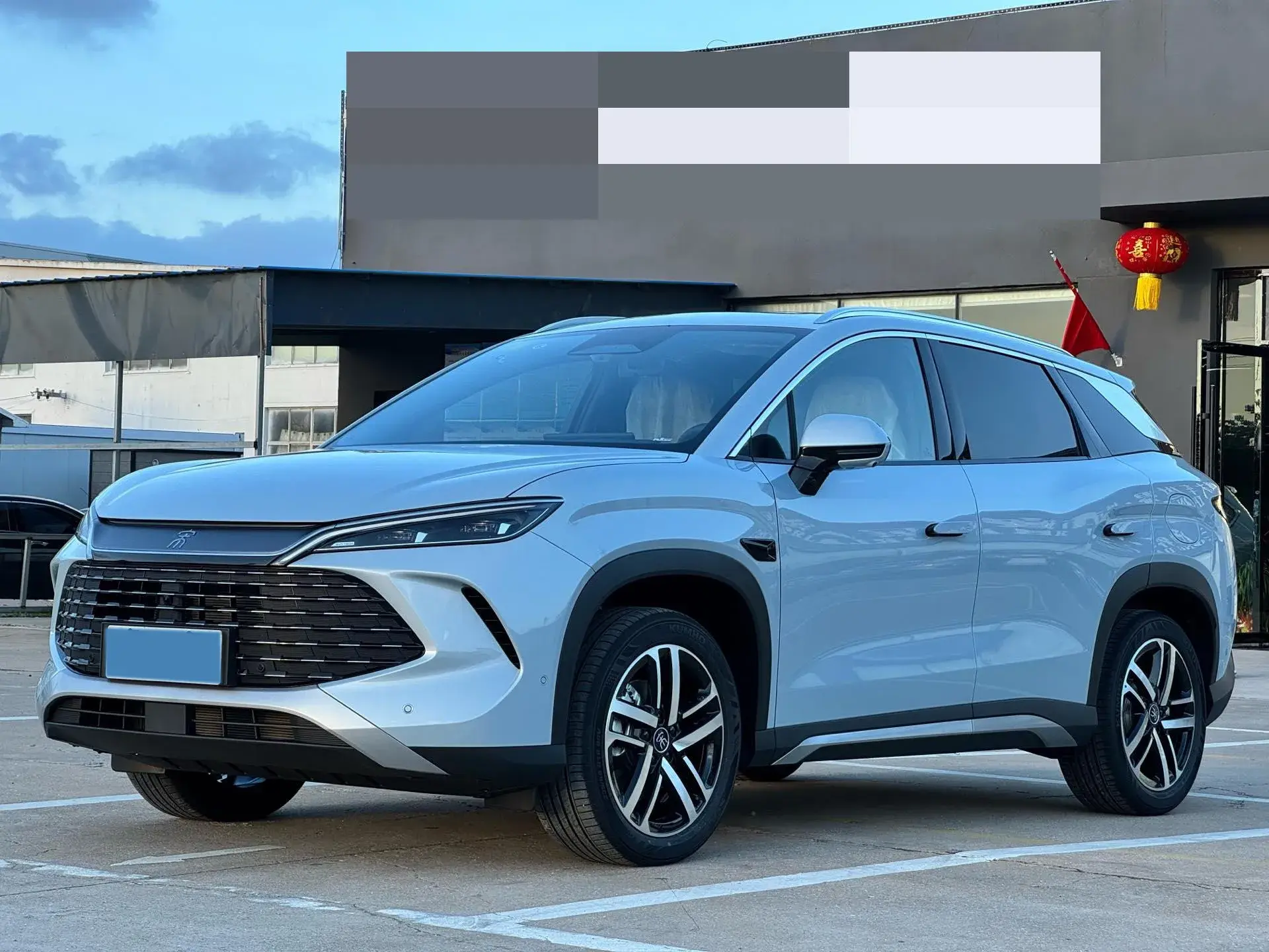 2025 BYD SONGL view 1