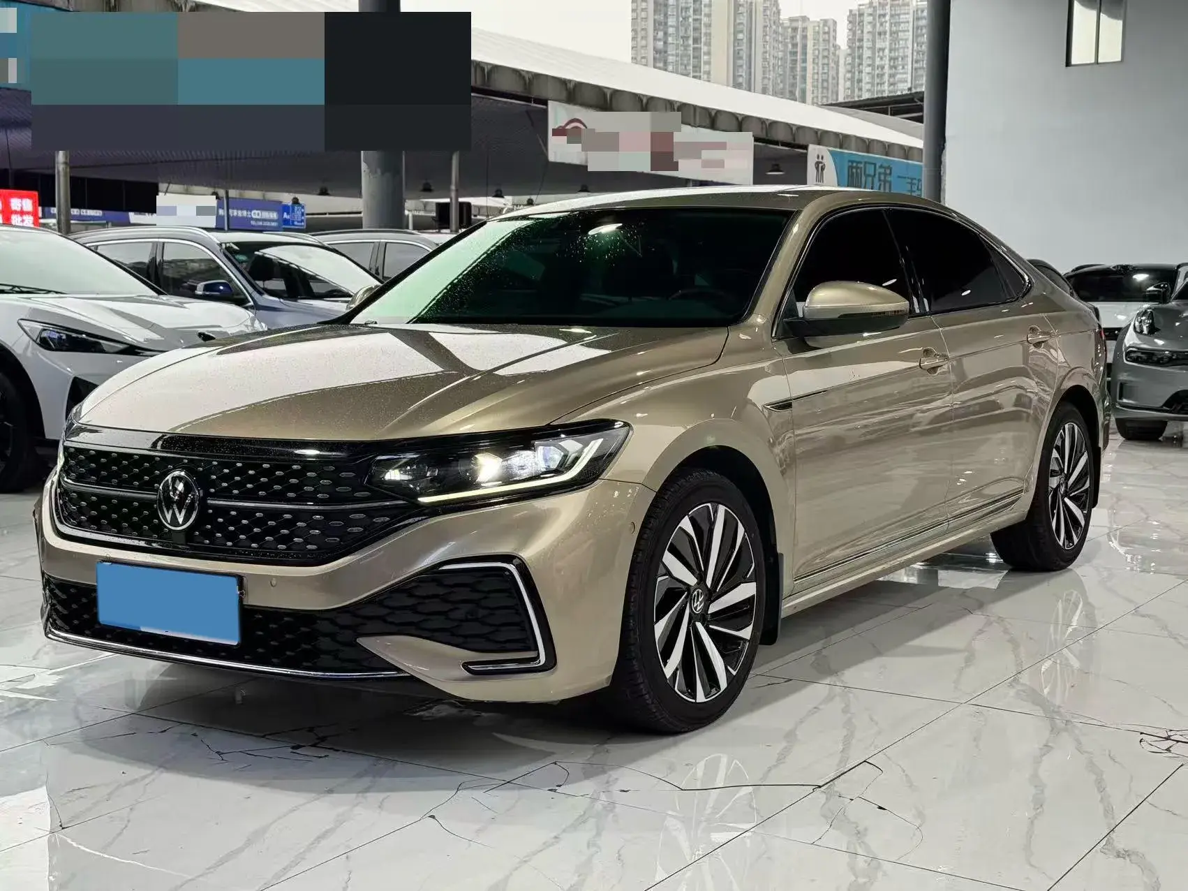2022 VOLKSWAGEN PASSAT view 1