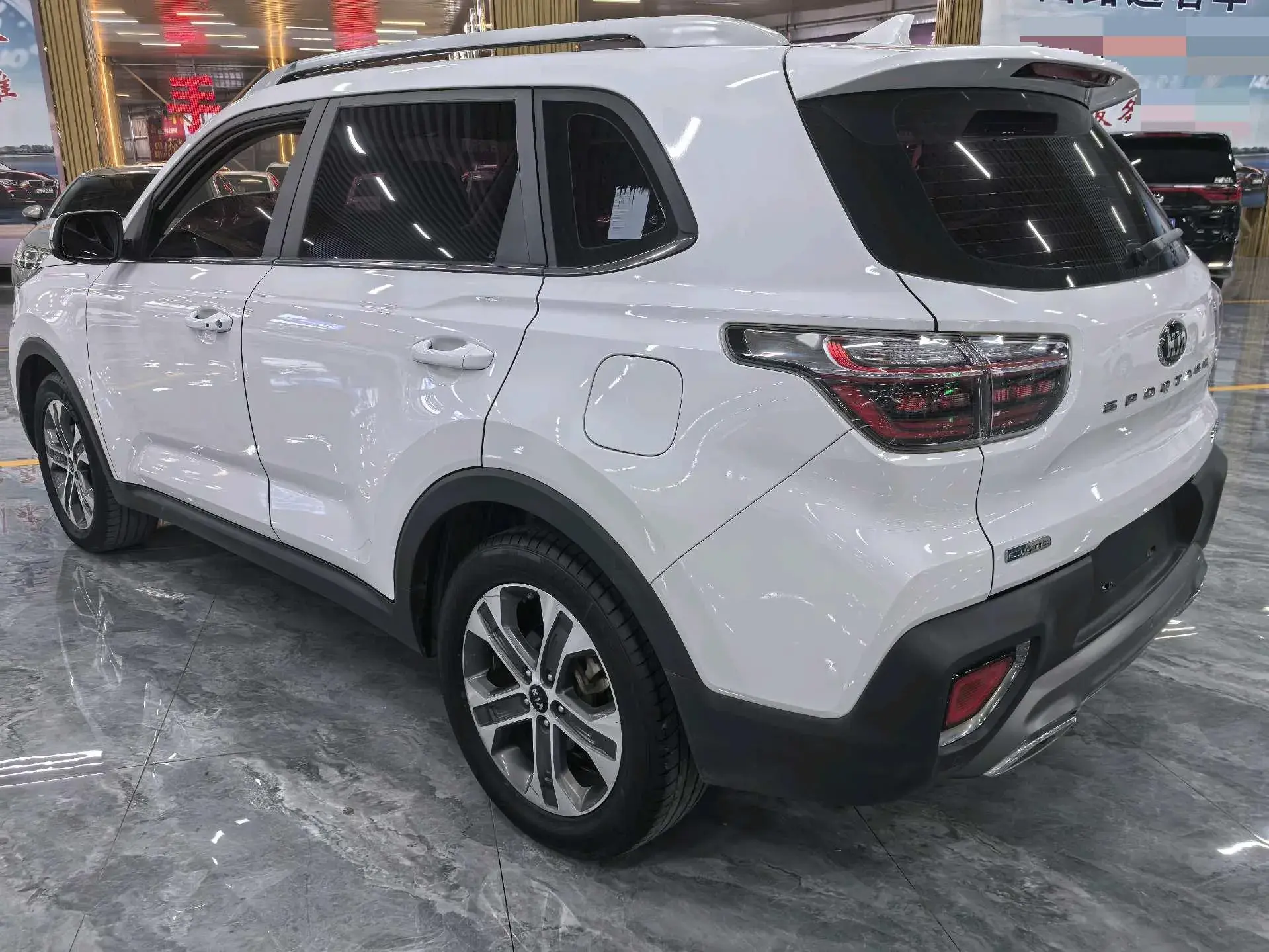 2018 KIA SPORTAGE thumbnail 4