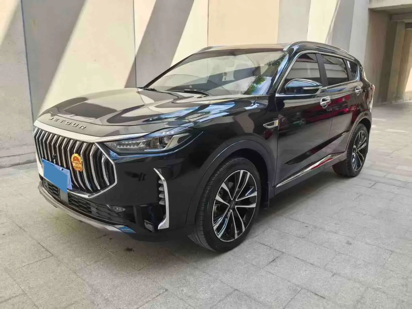 2023 JETOUR X70 view 1