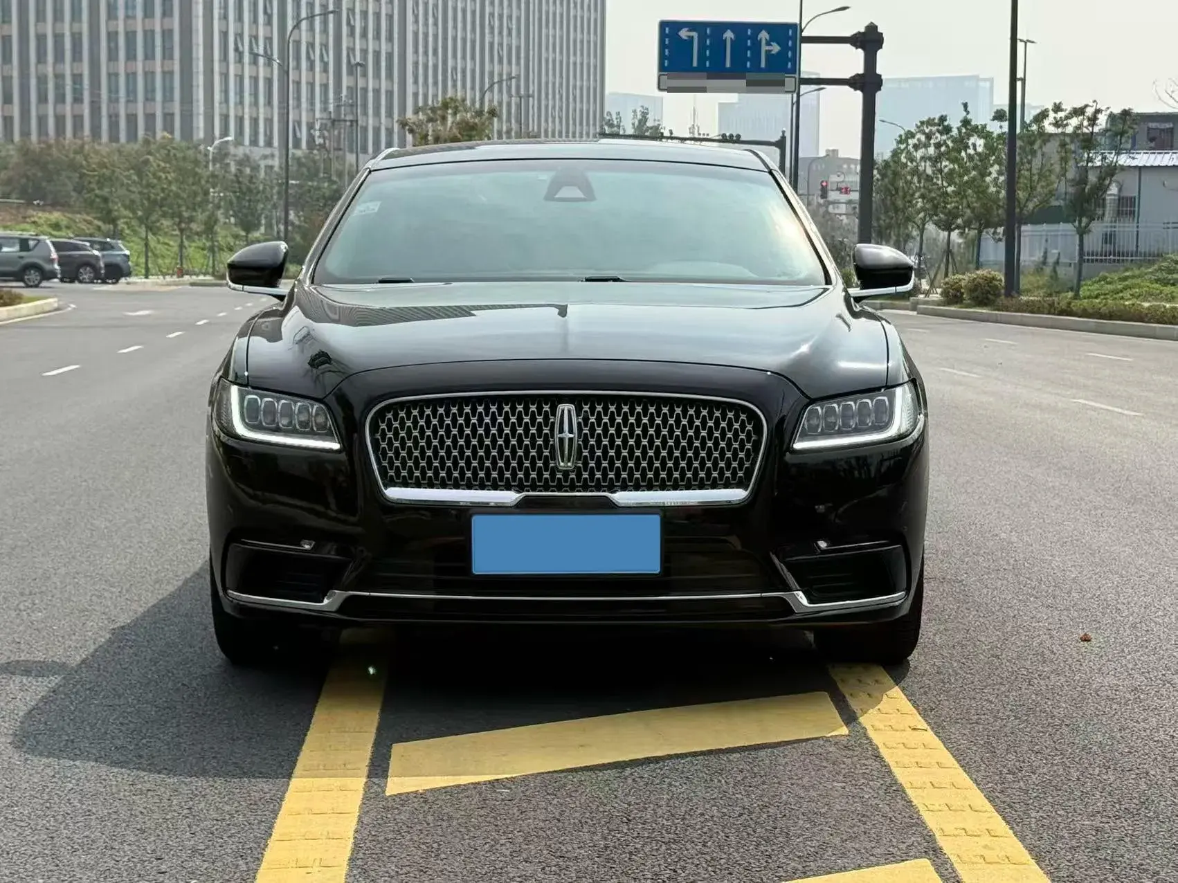 2017 LINCOLN CONTINENTAL thumbnail 2