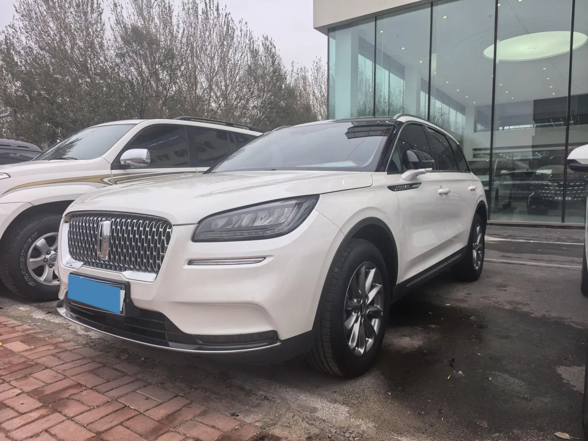 2021 LINCOLN CORSAIR view 1