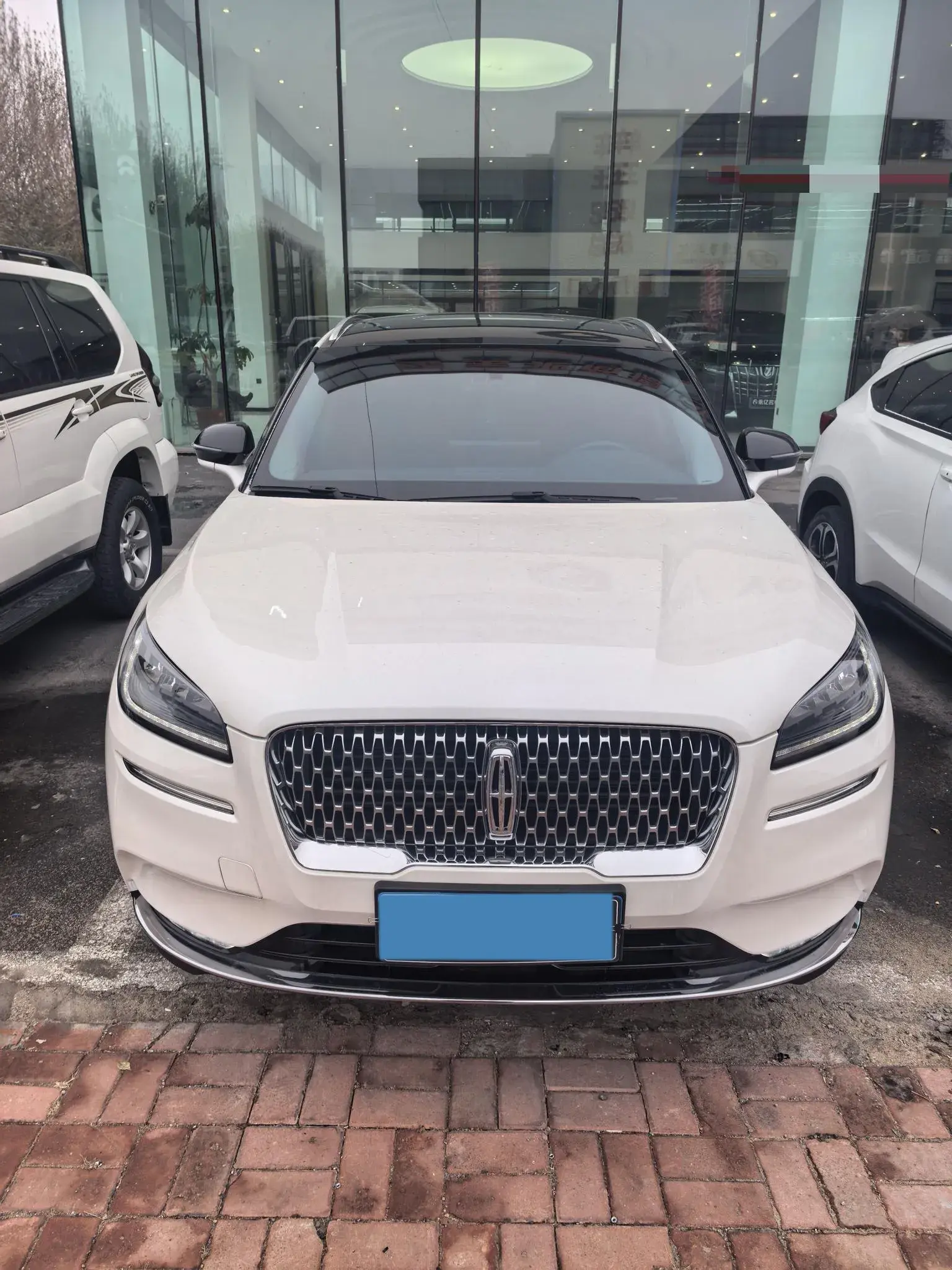 2021 LINCOLN CORSAIR thumbnail 2