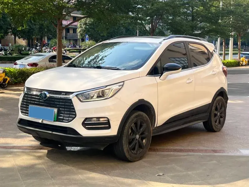 2018 BYD YUAN view 1