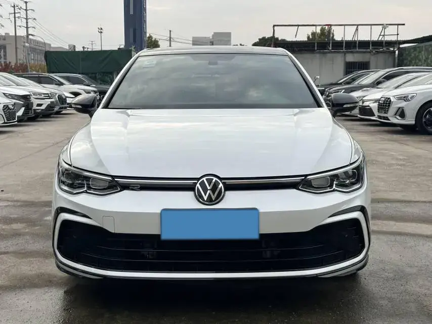2021 VOLKSWAGEN GOLF thumbnail 2