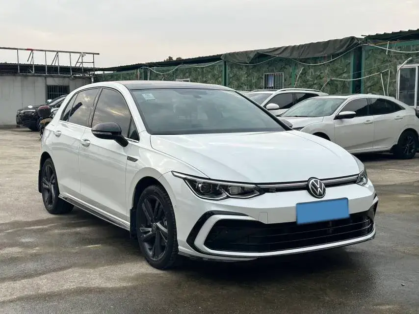 2021 VOLKSWAGEN GOLF thumbnail 3