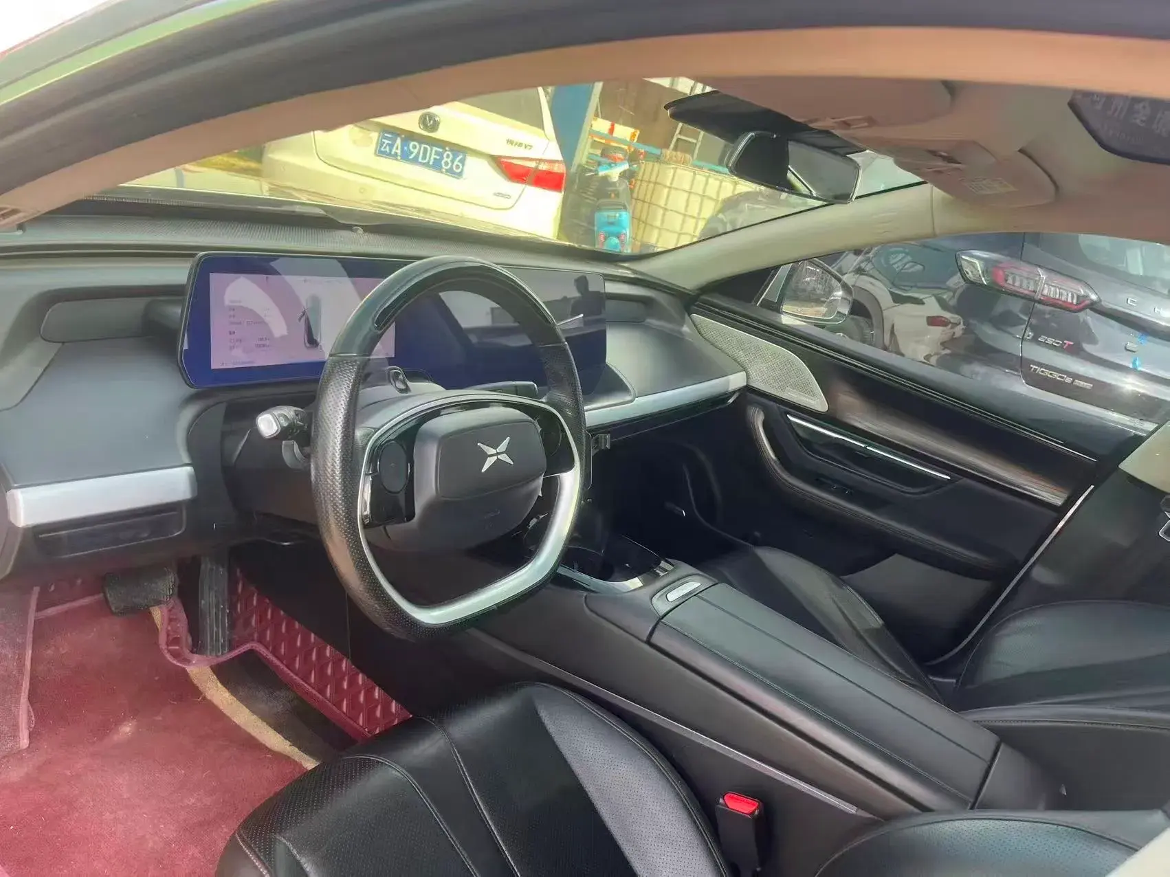 2020 XPENG P7 thumbnail 3