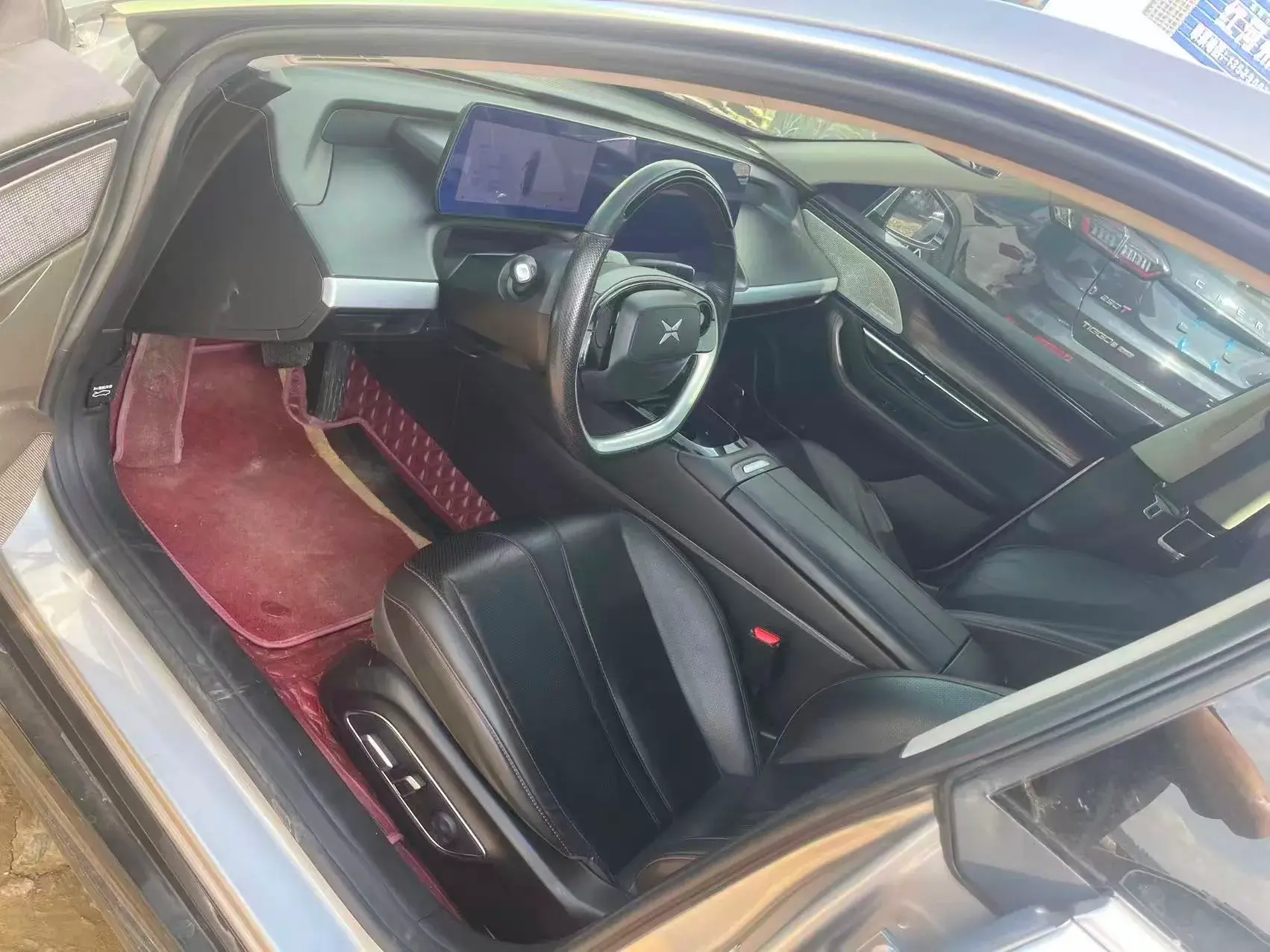 2020 XPENG P7 thumbnail 2