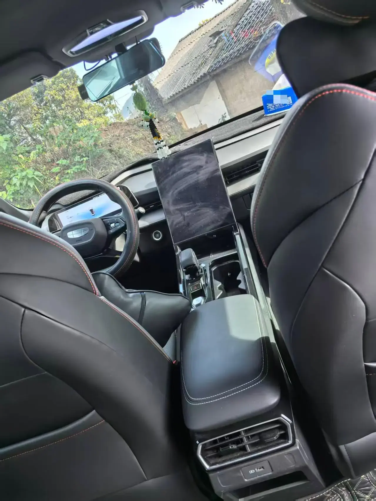 2024 GEELY AZKARRA thumbnail 2