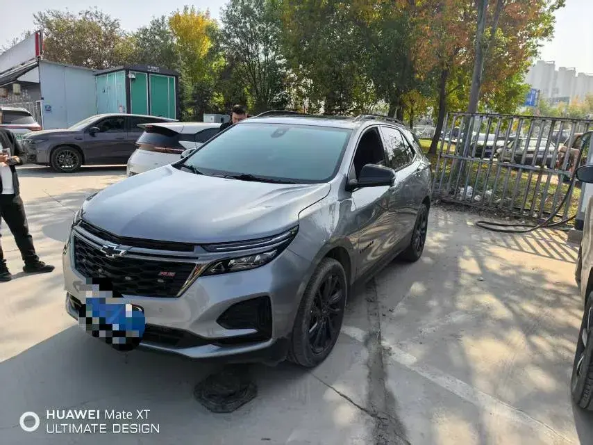 2022 CHEVROLET EQUINOX thumbnail 2