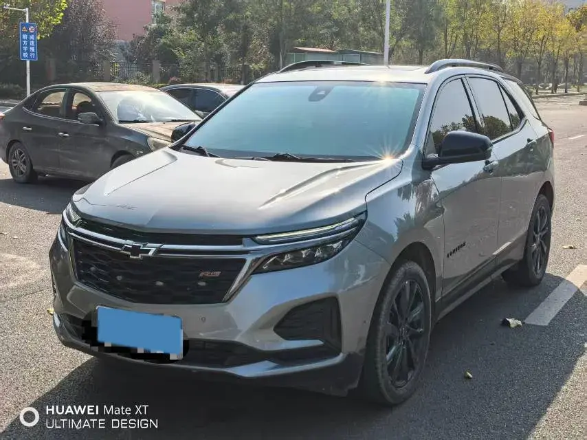 2022 CHEVROLET EQUINOX view 1