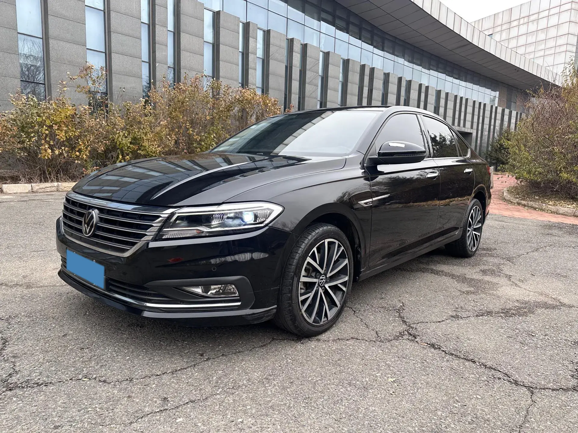 2022 VOLKSWAGEN LAVIDA view 1