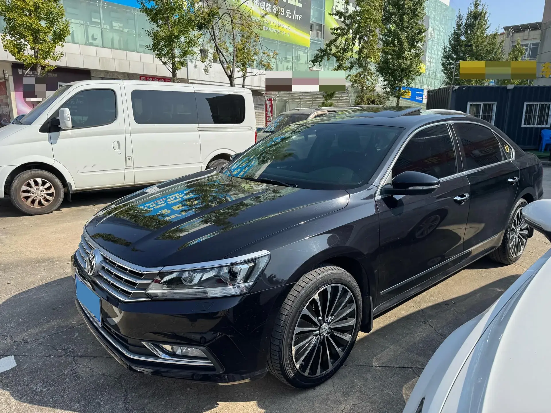 2017 VOLKSWAGEN PASSAT view 1