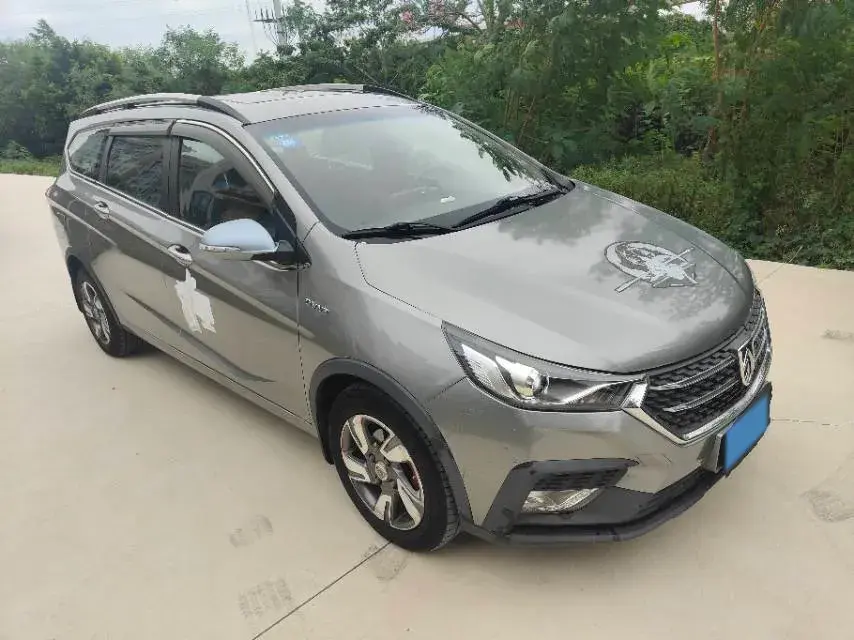 2018 BAOJUN 530 thumbnail 3