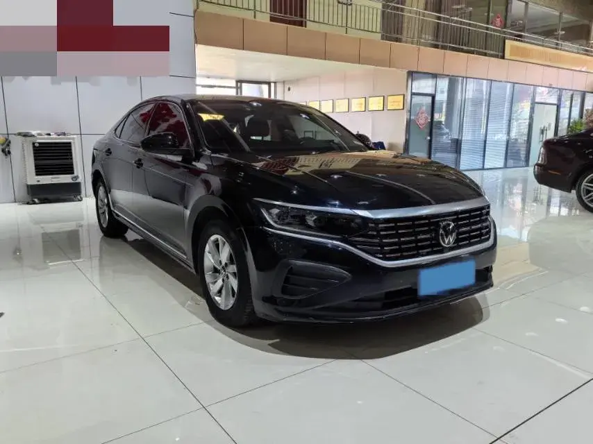 2024 VOLKSWAGEN PASSAT thumbnail 3