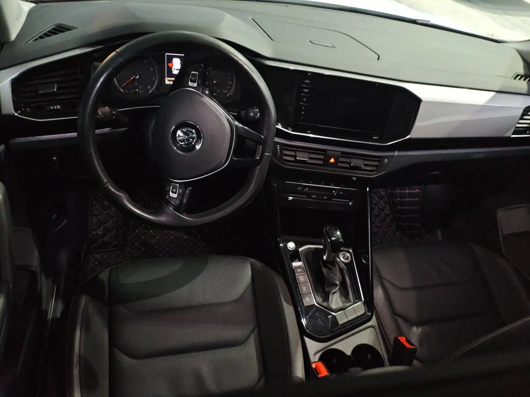 2020 VOLKSWAGEN TAYRON thumbnail 4