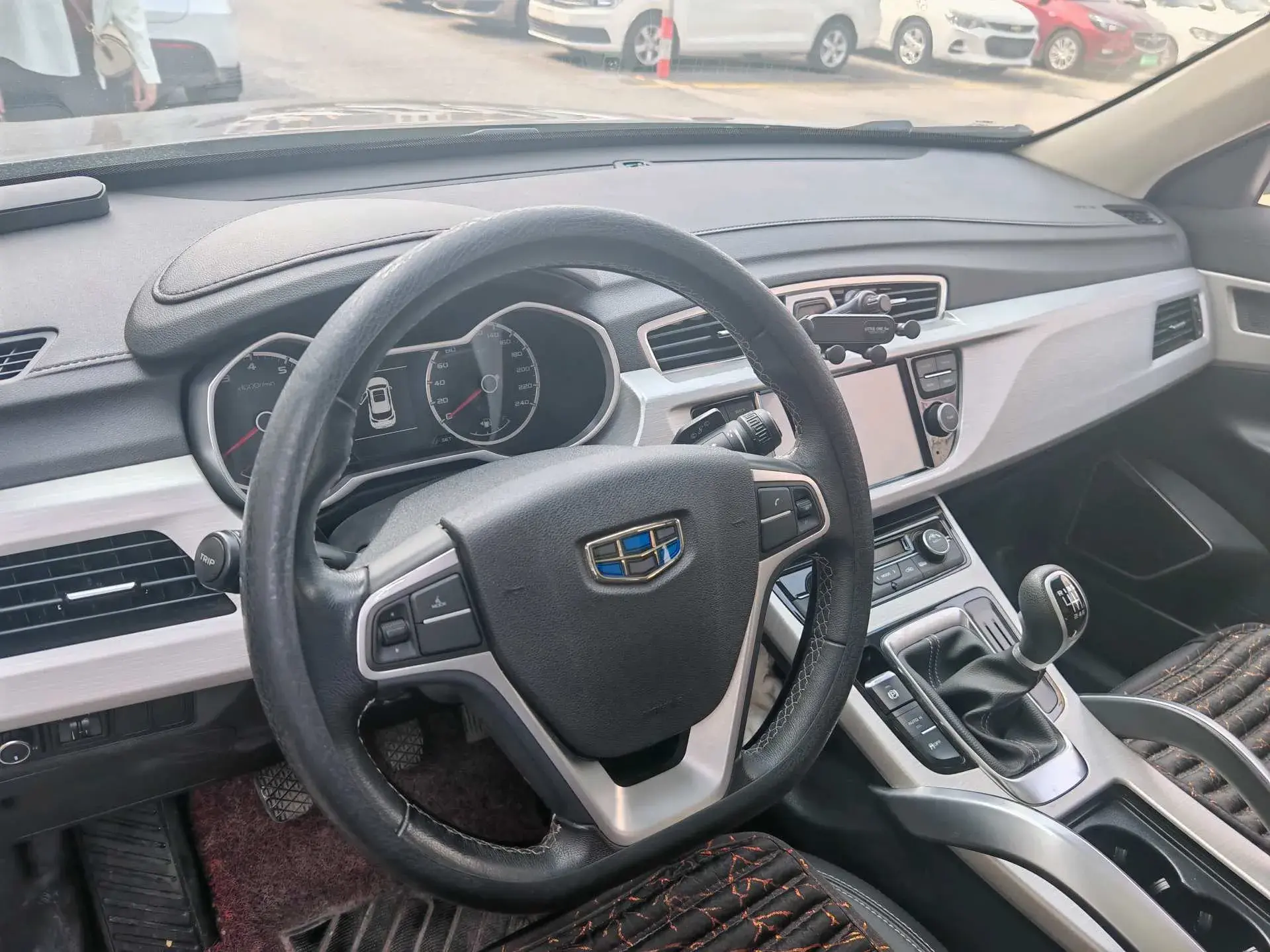 2018 GEELY AZKARRA thumbnail 4