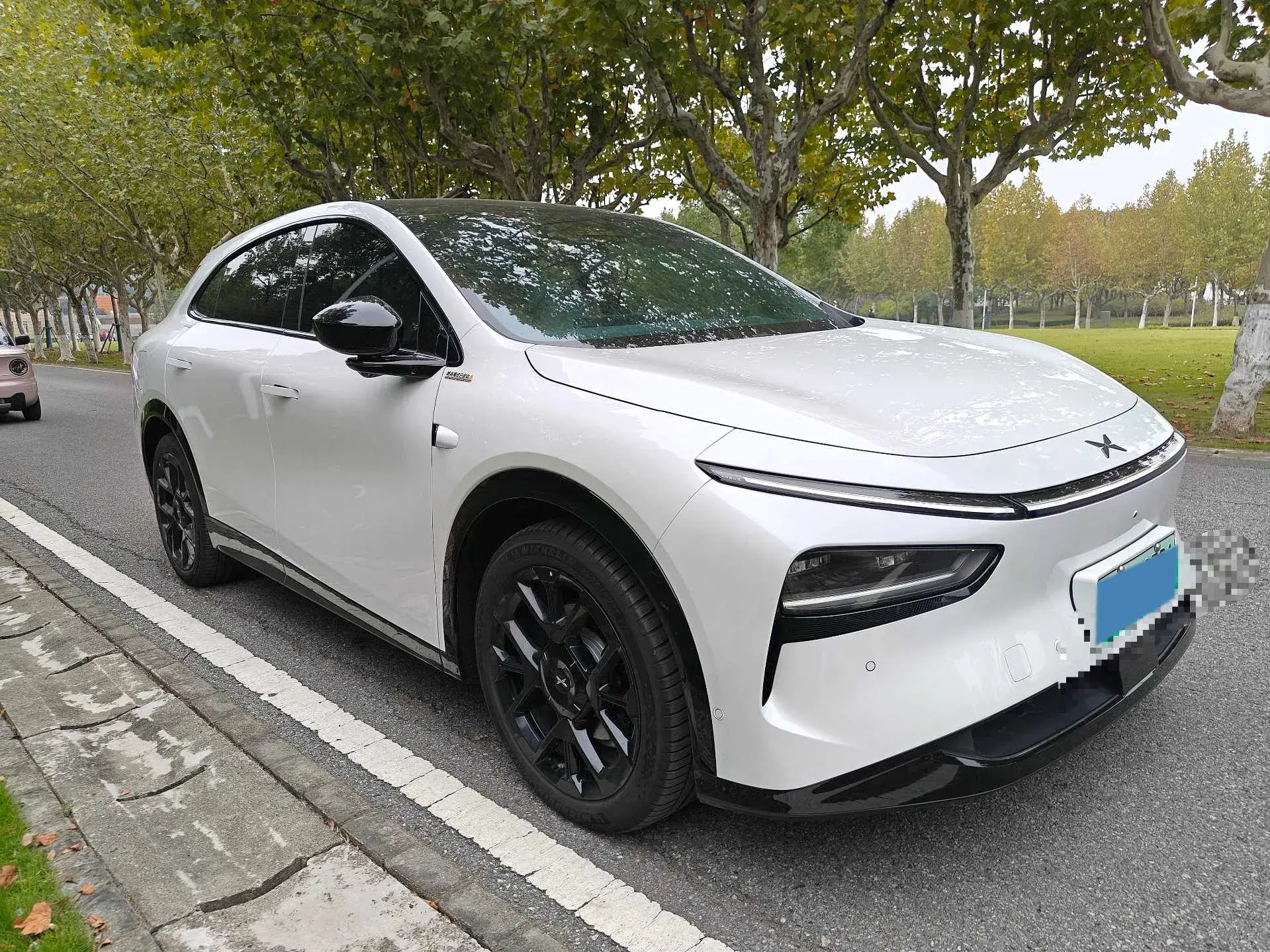 2025 XPENG G7 thumbnail 3