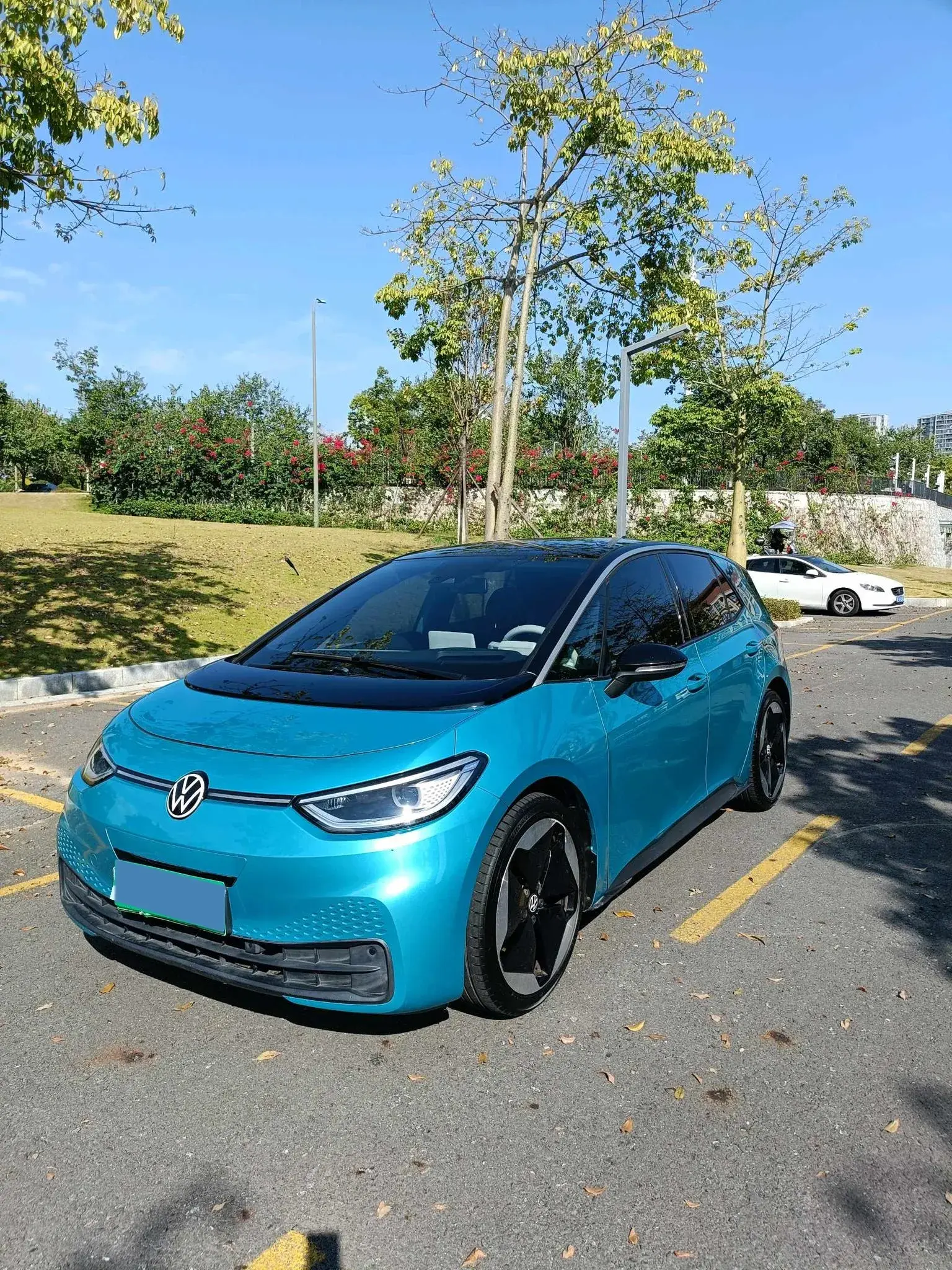 2021 VOLKSWAGEN ID.3 view 1