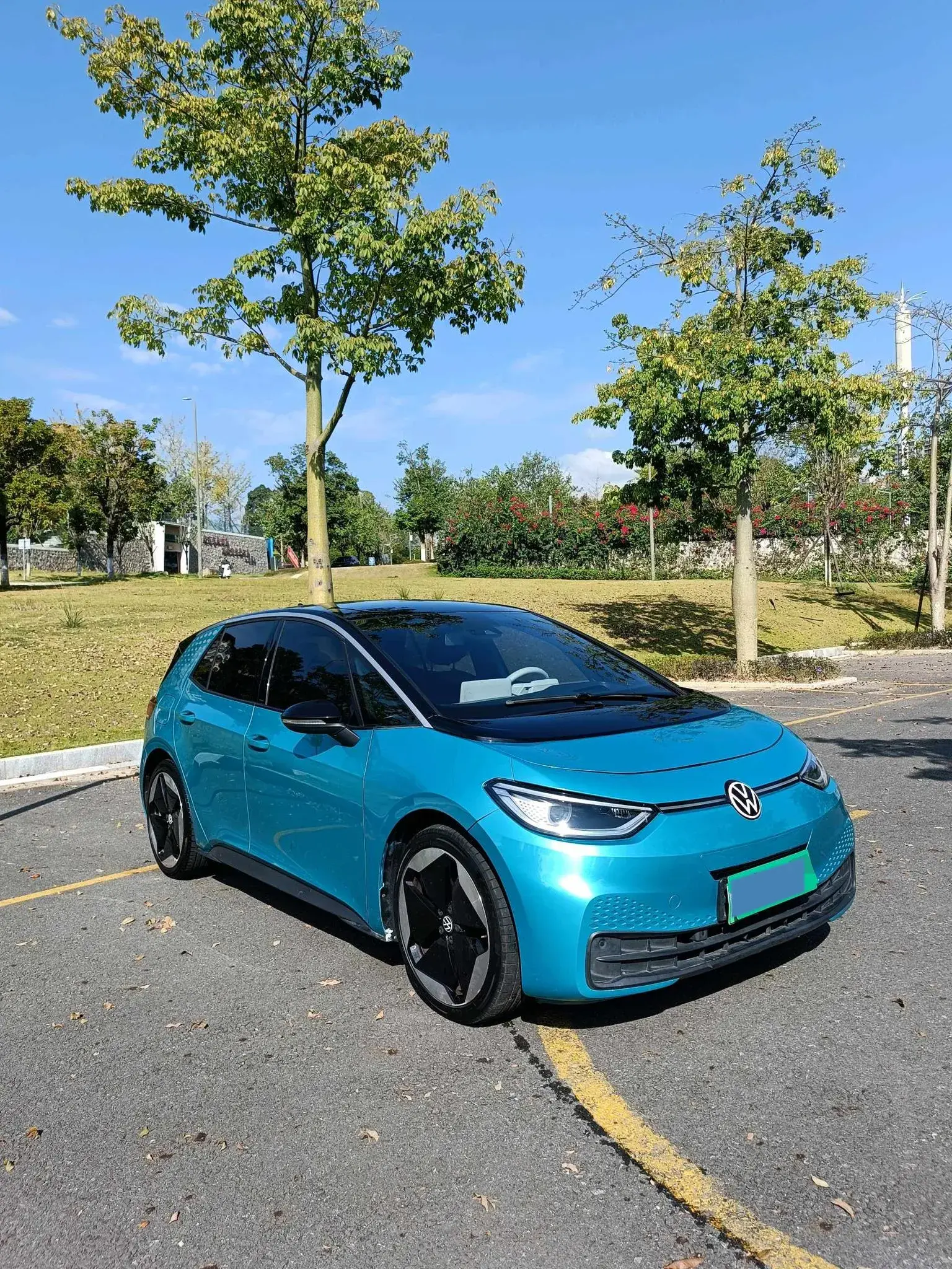 2021 VOLKSWAGEN ID.3 thumbnail 3