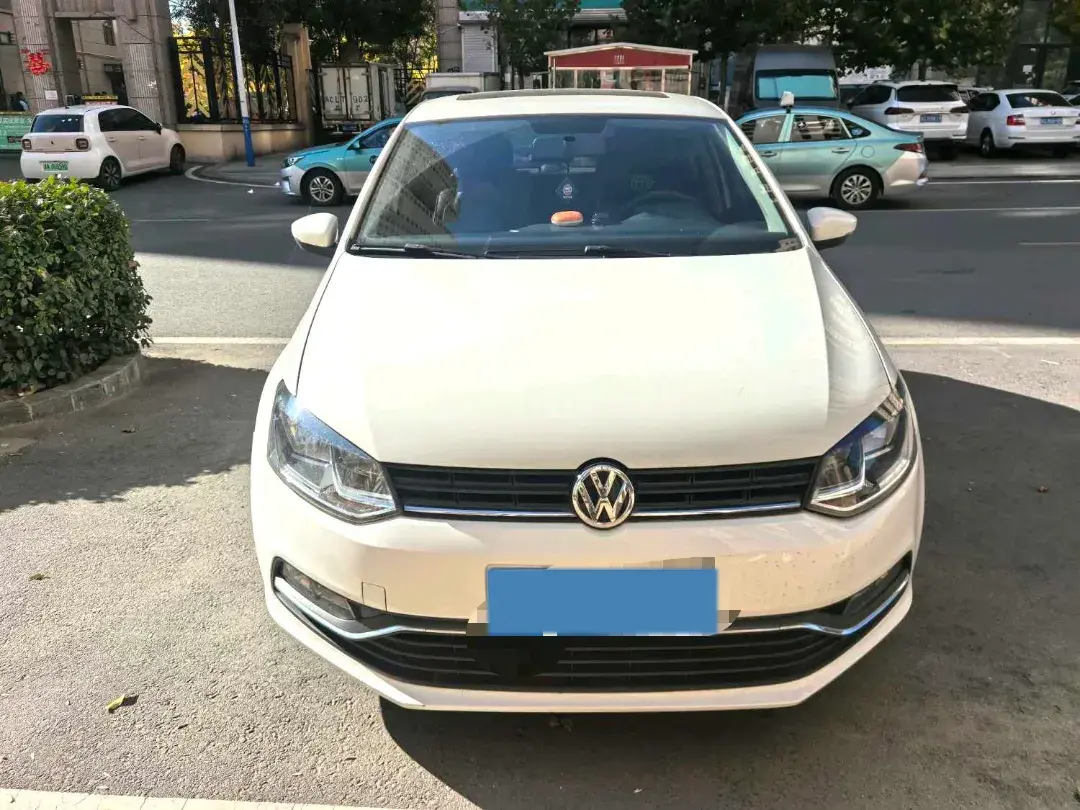 2018 VOLKSWAGEN POLO thumbnail 2