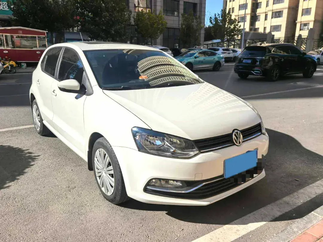 2018 VOLKSWAGEN POLO thumbnail 3