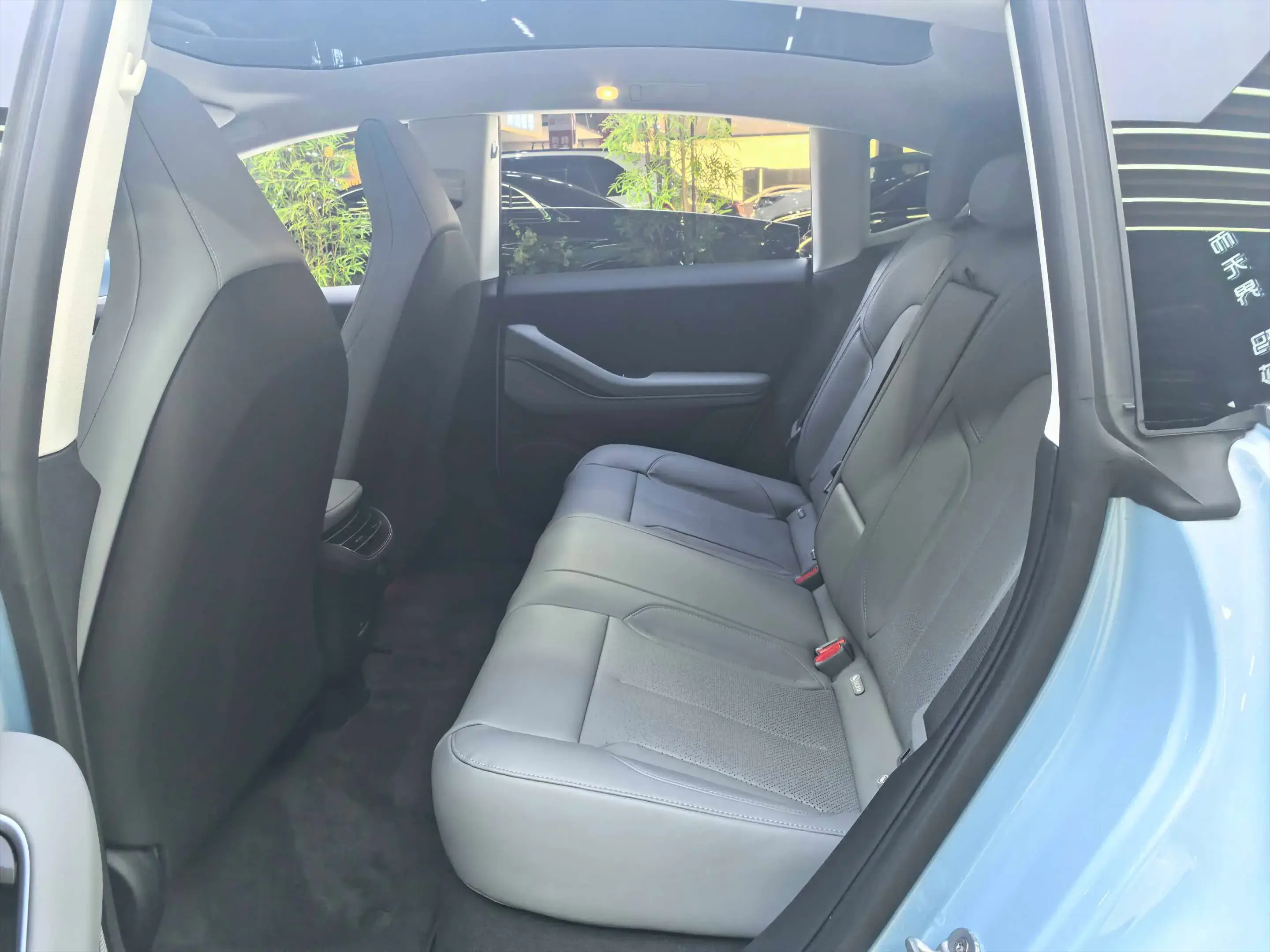 2024 NIO ET5 thumbnail 4