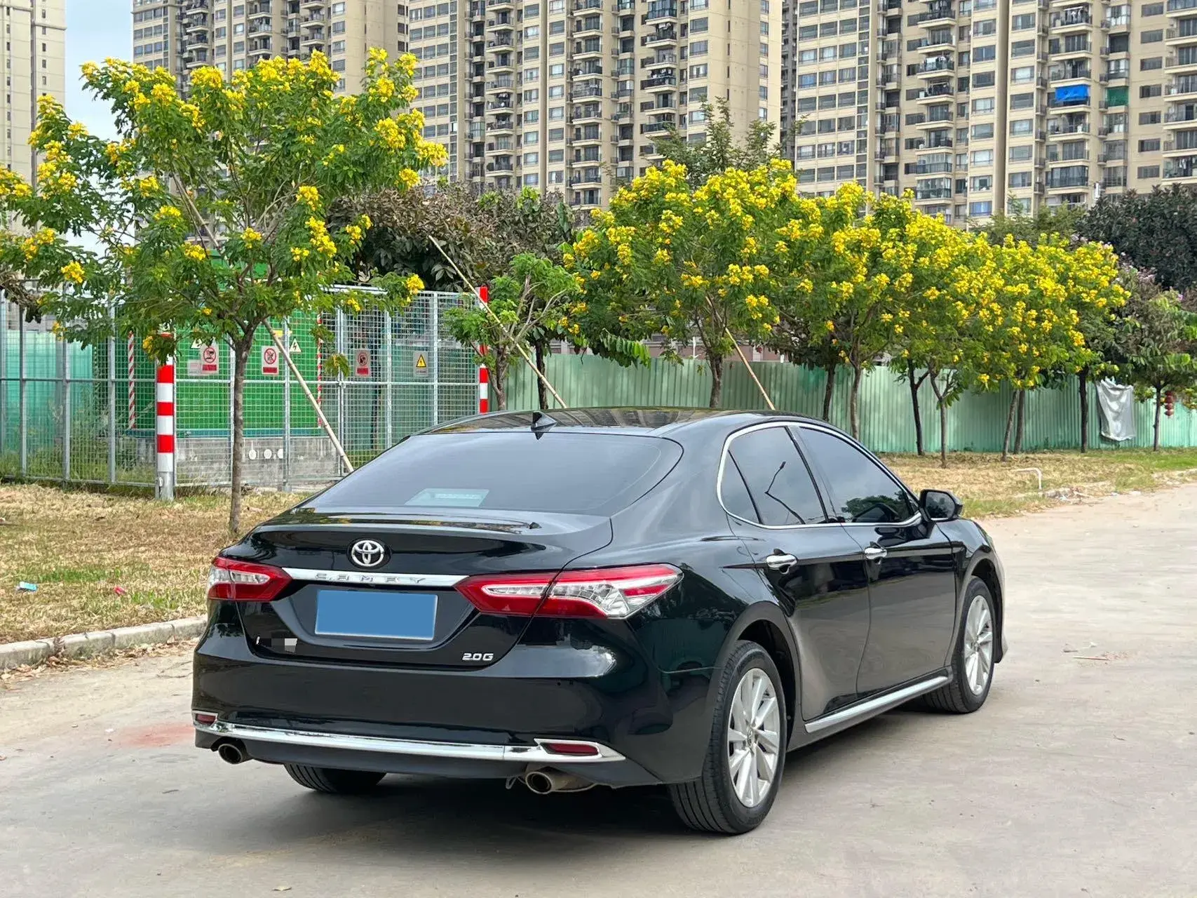 2023 TOYOTA CAMRY thumbnail 3