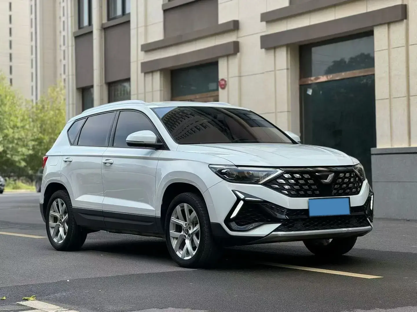 2023 JETTA VS5 thumbnail 3