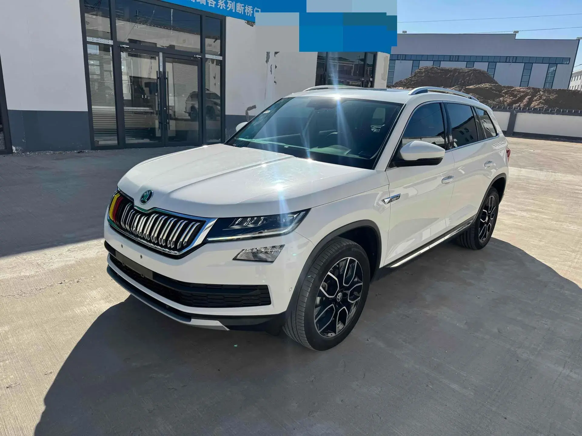 2019 SKODA KODIAK view 1