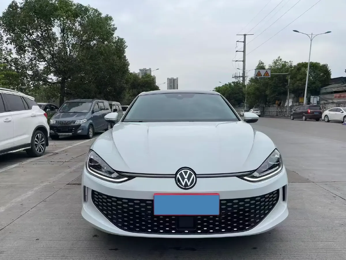 2025 Volkswagen Lamando 1.4T 150HP L4 7DCT,autocango,china used car exporter,china ev exporter,chinese used car exporter,chinese used ev exporter