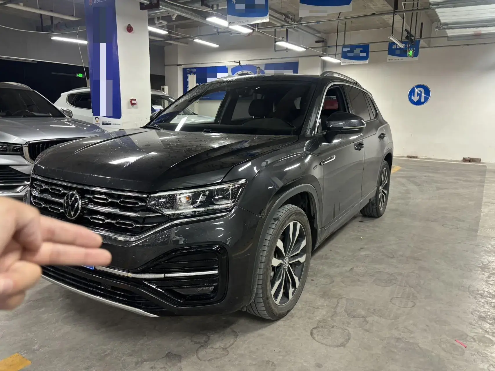 2022 VOLKSWAGEN TAYRON view 1