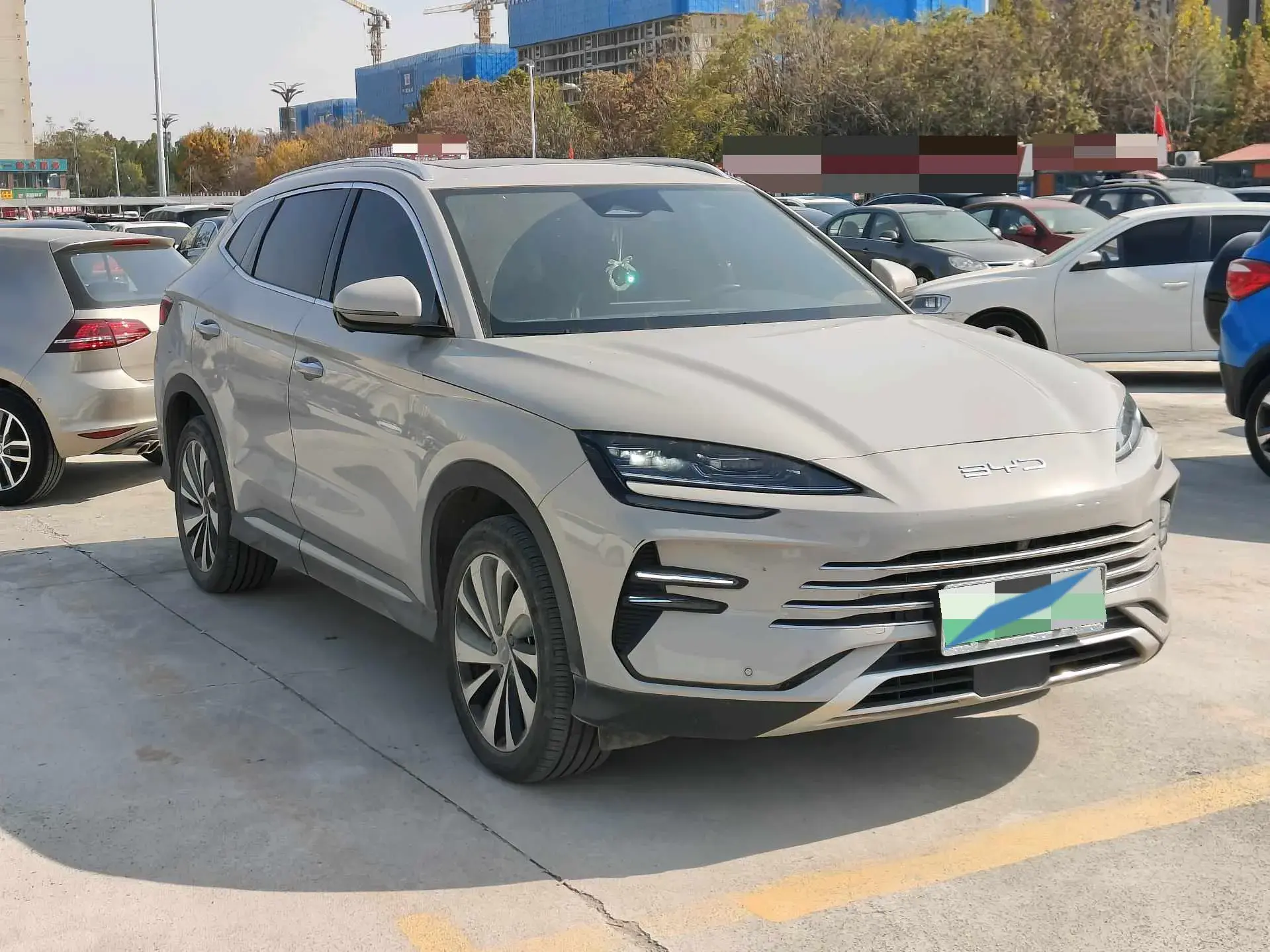 2023 BYD SONG thumbnail 3