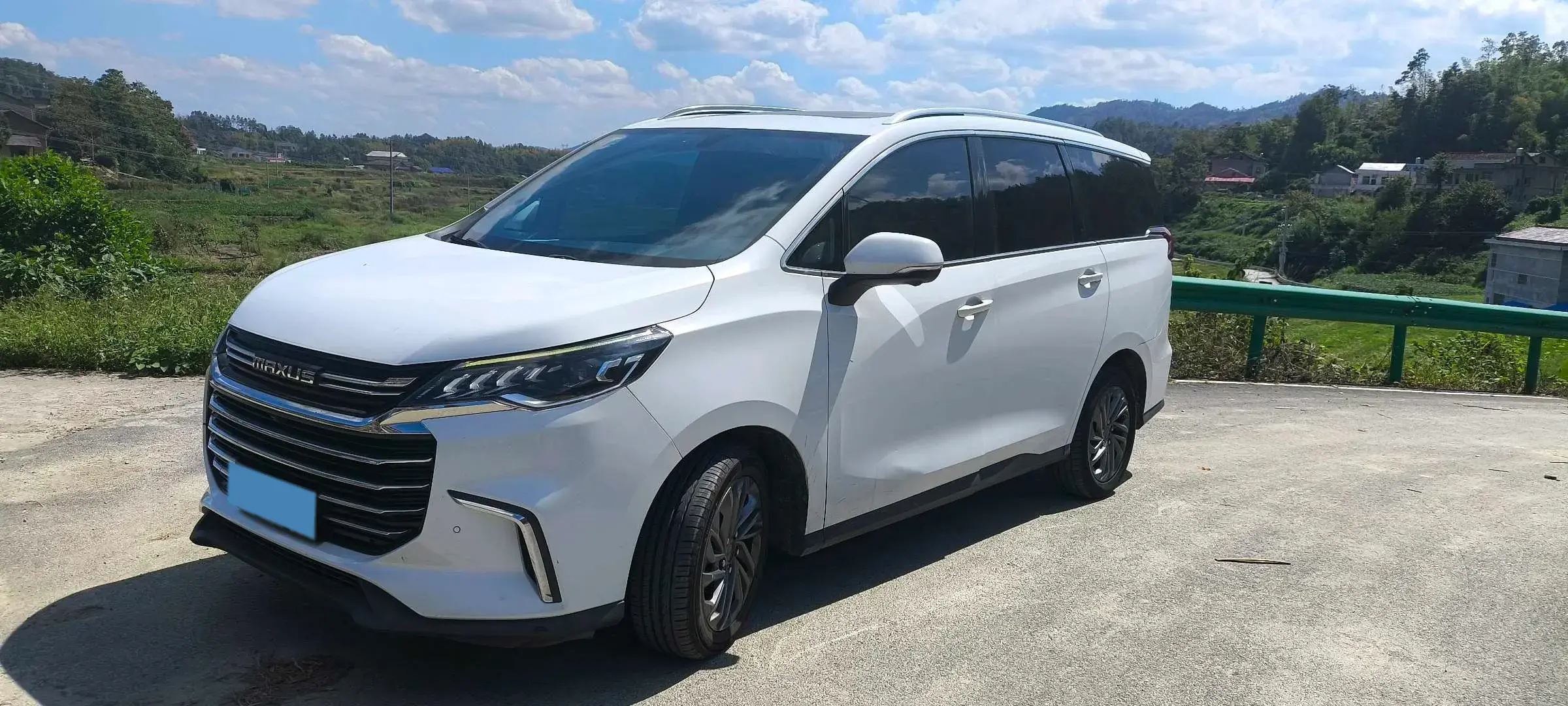 2021 MAXUS G50 thumbnail 2