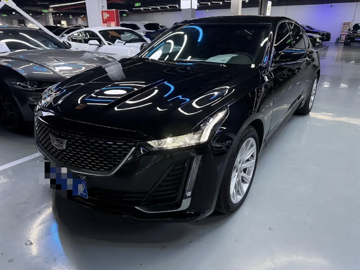 2022 Cadillac CT5 2.0T 237HP L4 10AT