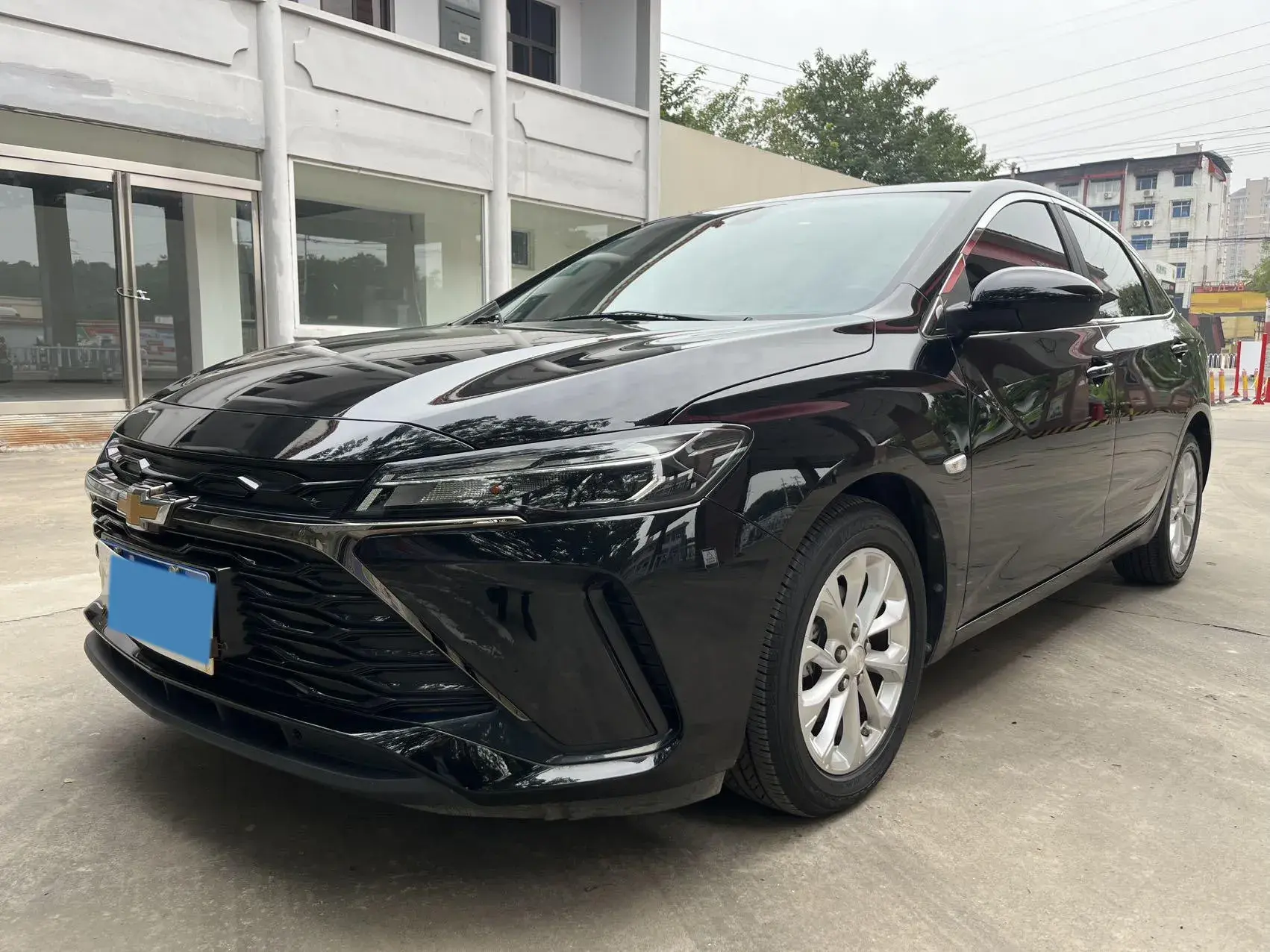 2023 CHEVROLET MONZA view 1