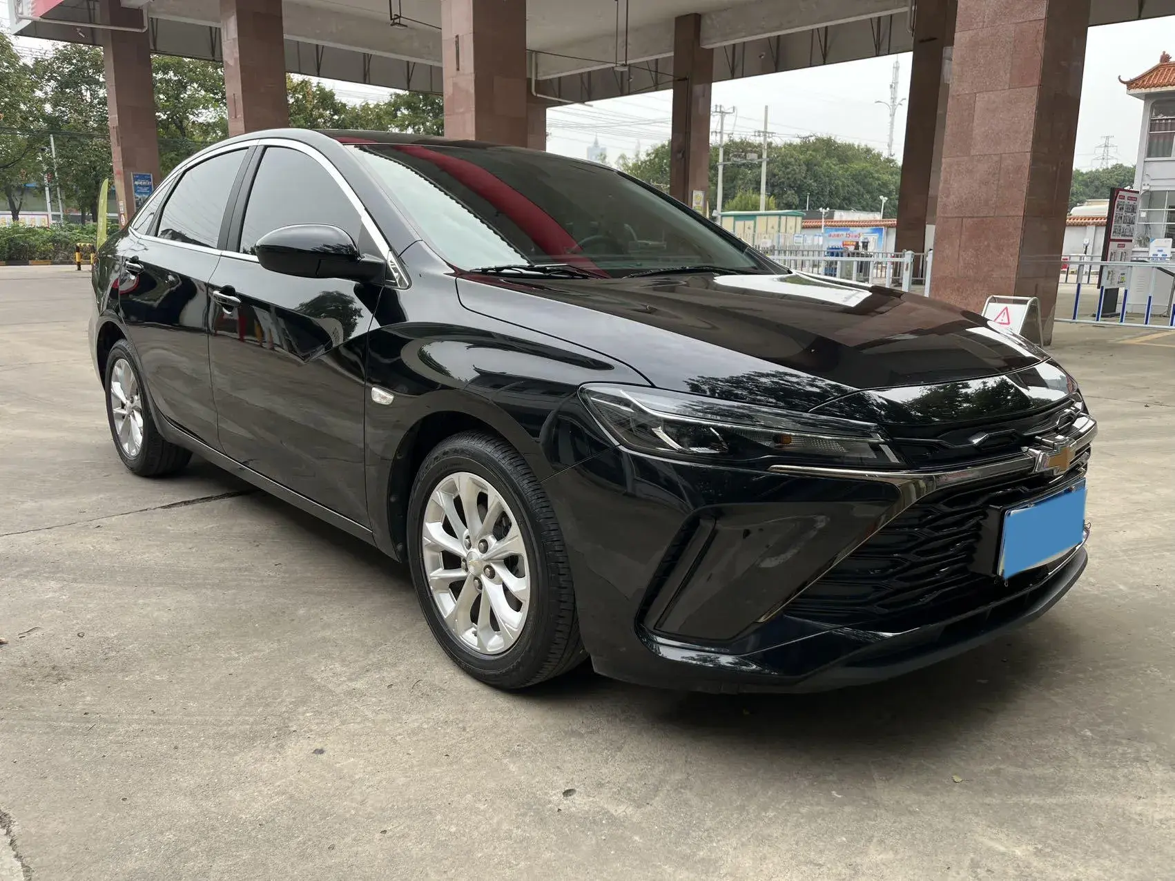 2023 CHEVROLET MONZA thumbnail 2