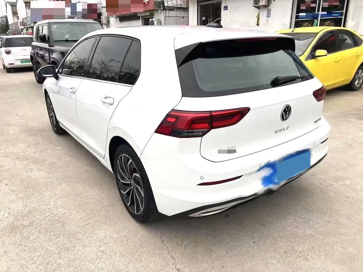 2021 VOLKSWAGEN GOLF thumbnail 3