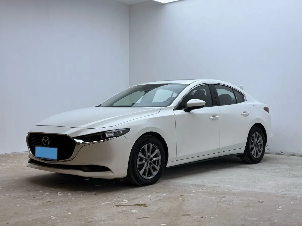 2021 Mazda 3 Axela 1.5L 117HP L4 6AT