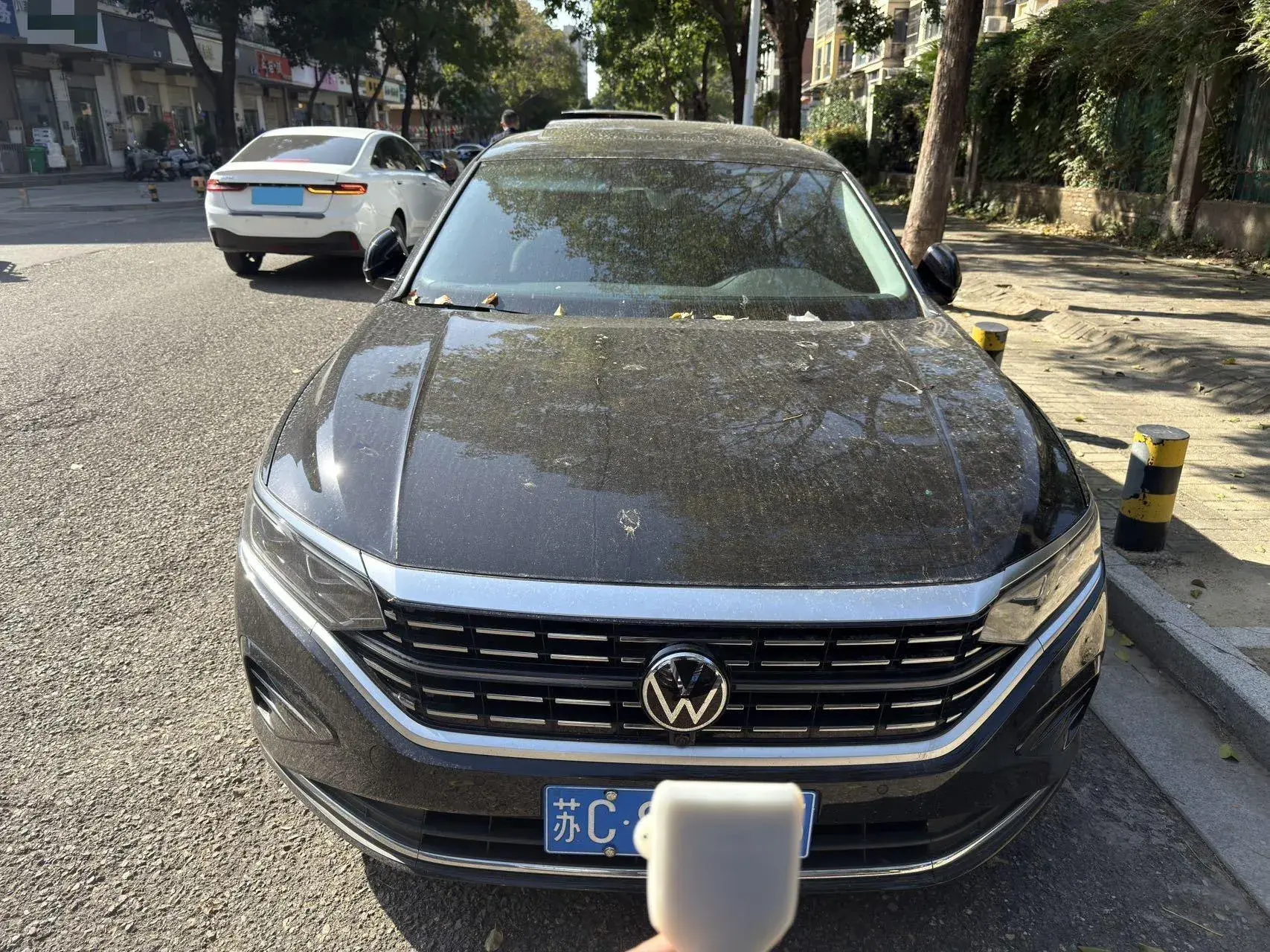 2023 VOLKSWAGEN PASSAT thumbnail 3