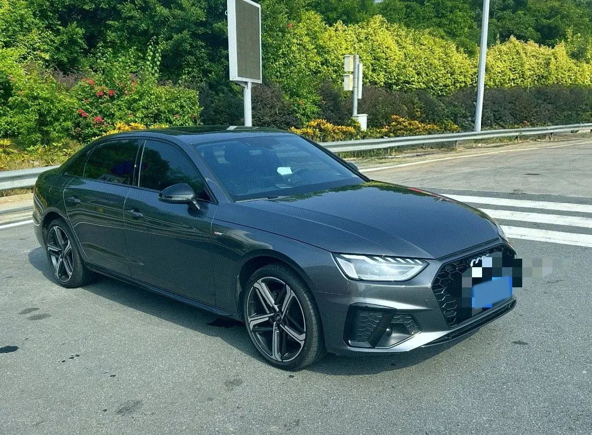 2024 AUDI A4L thumbnail 4