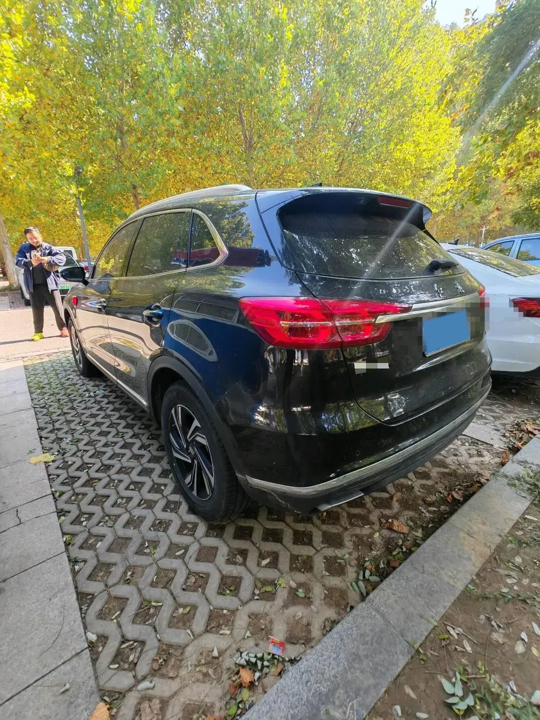 2022 HONGQI HS5 thumbnail 4