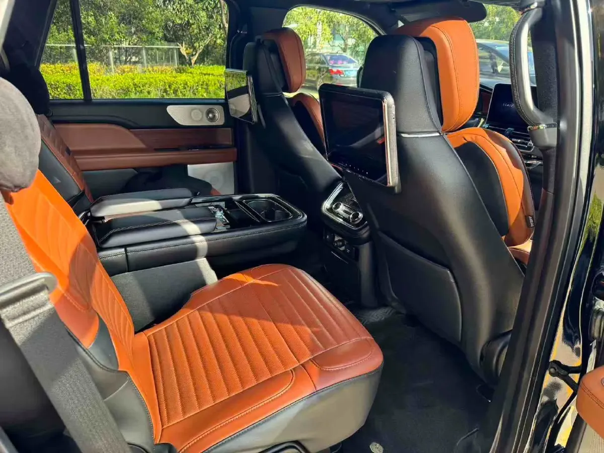 2018 Lincoln Navigator 3.5T 415HP V6 10AT,autocango,china used car exporter,china ev exporter,chinese used car exporter,chinese used ev exporter