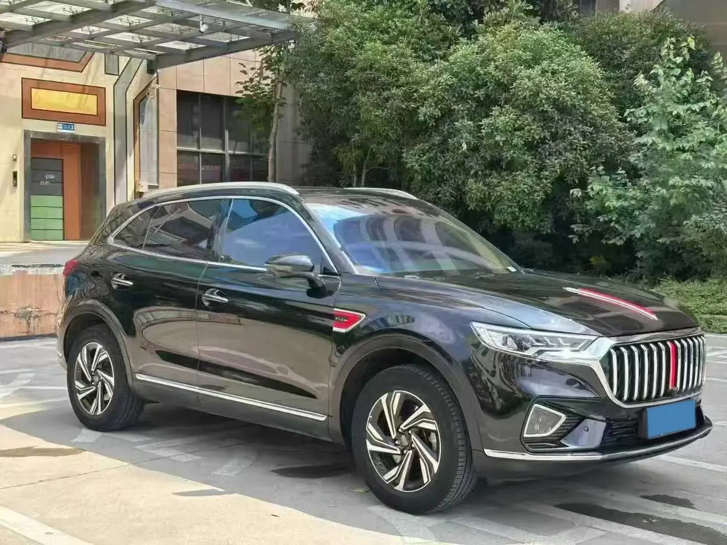 2025 HONGQI HS5 thumbnail 3